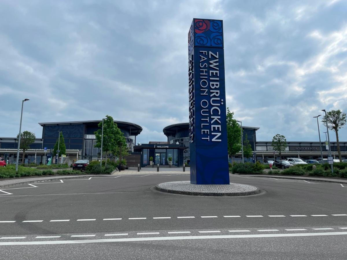 Ferienwohnung Schuhpartment Am Pfaelzer Wald Naehe Outlet Center Zweibruecken Pirmasens Exterior foto